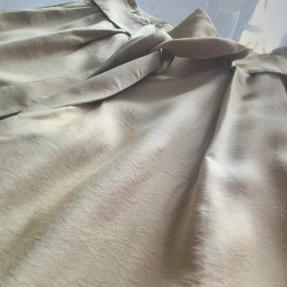 VINCE. Belted Palazzo Cullotes, Size 8, Beige, NWT - Picture 11 of 14